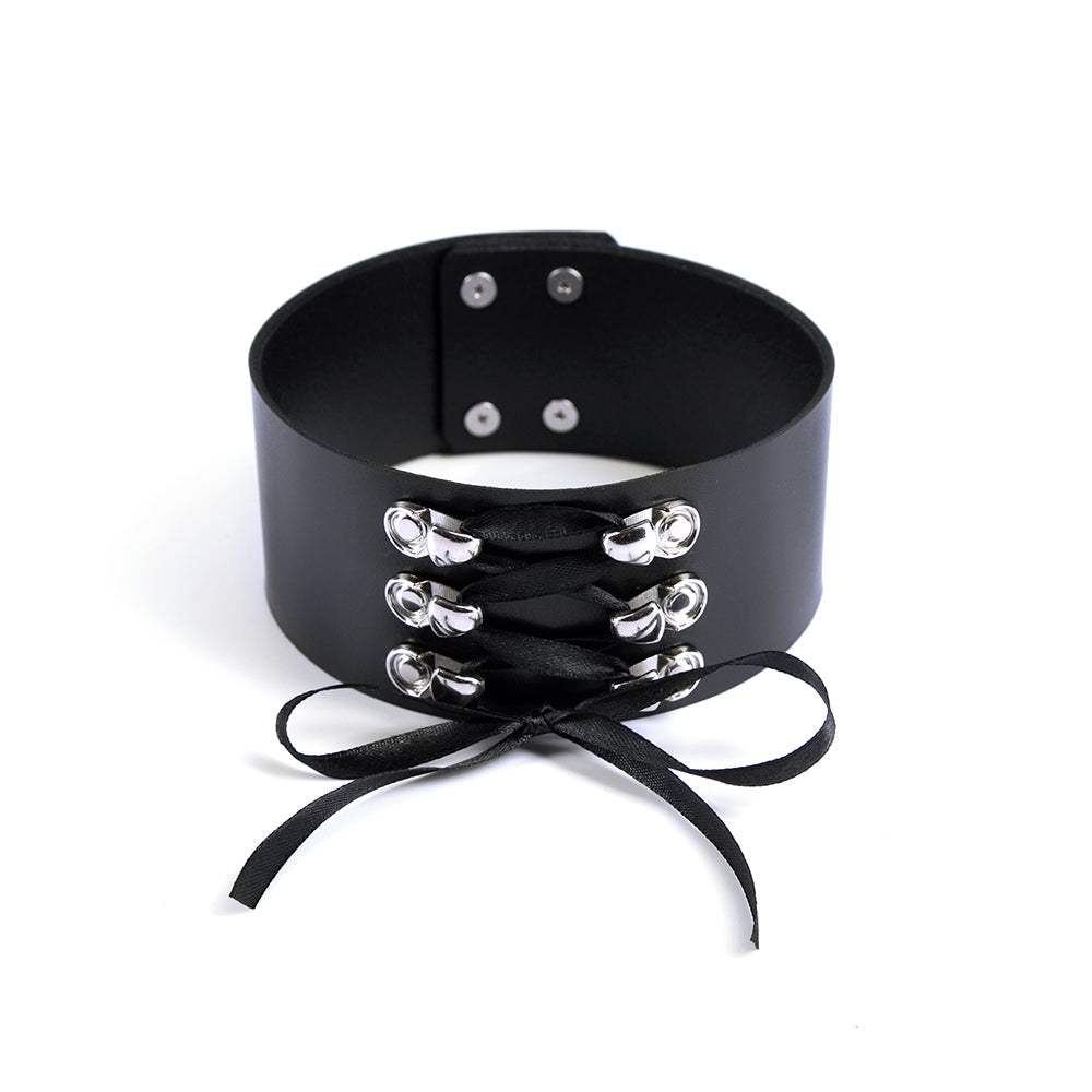 БДСМ чокер зі шнурівкою